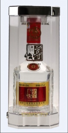 五粮液尊酒（水晶瓶）批发价格解析 成都惠泽酒业销售渠道与市场优势